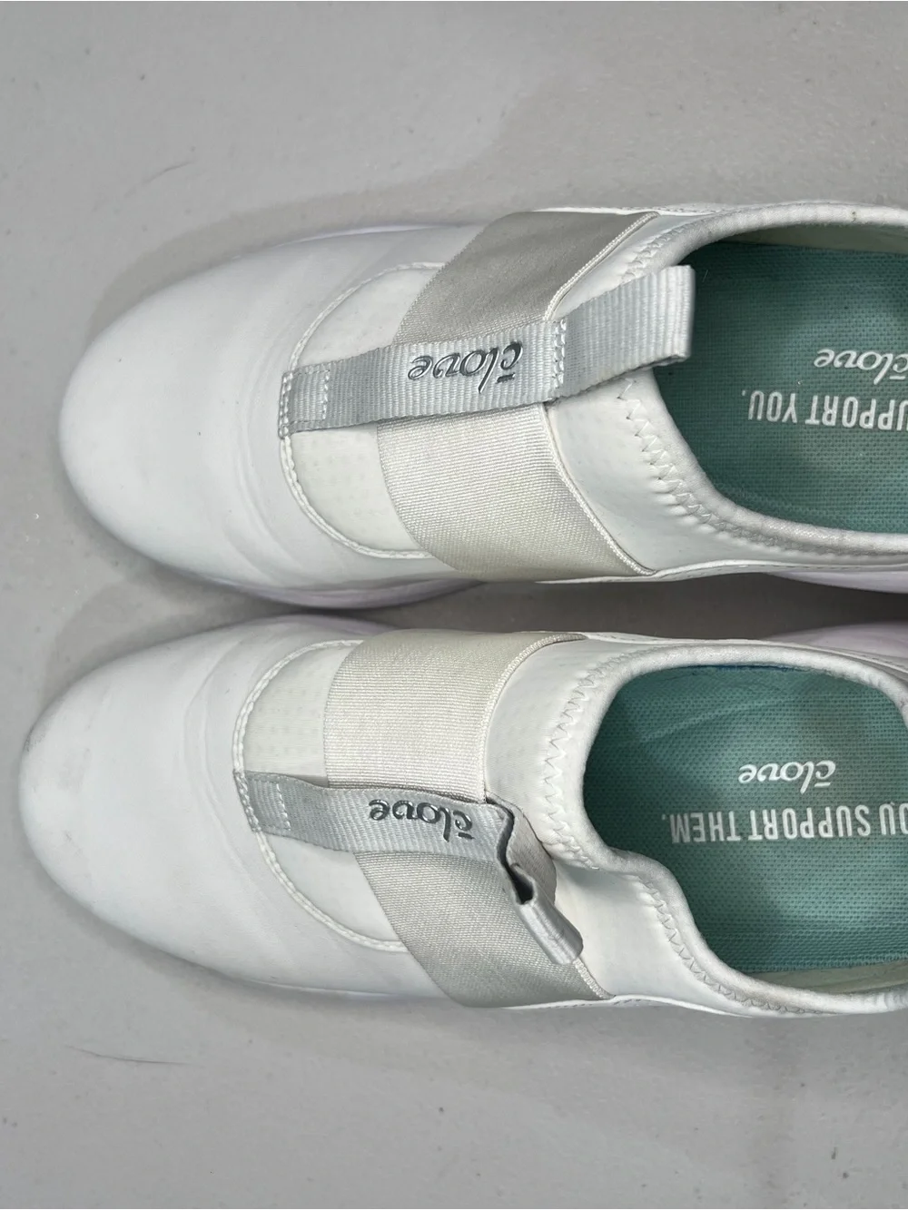 Clove White Elastic Slip-On Sneakers